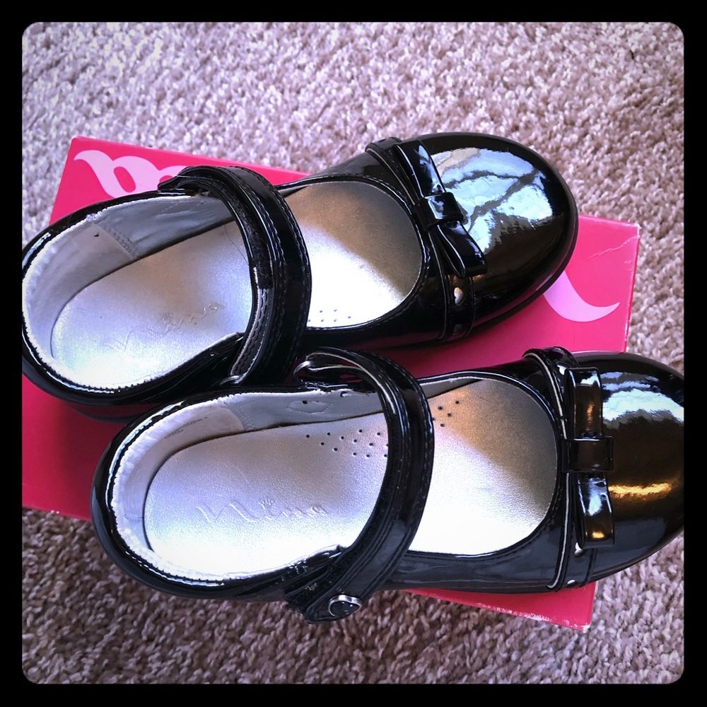 Nina Bridget Black Patent Shoe Toddler Size 11